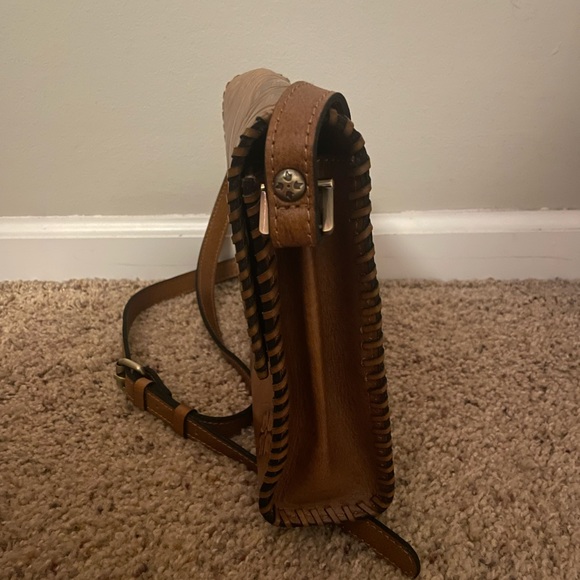 Patricia Nash NWT Sarola Crossbody Bag - Picture 3 of 4